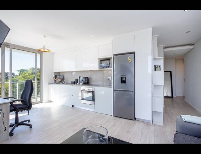 2 BEDROOM APARTMENT FOR SALE IN KENILWORTH UPPER